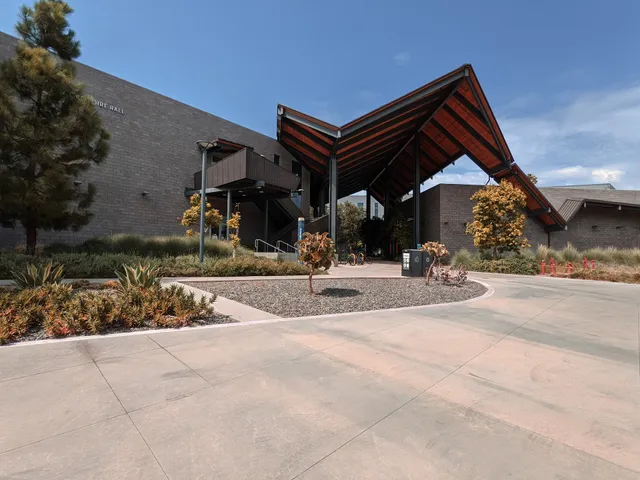 Cal Poly Pomona College of Business Administration