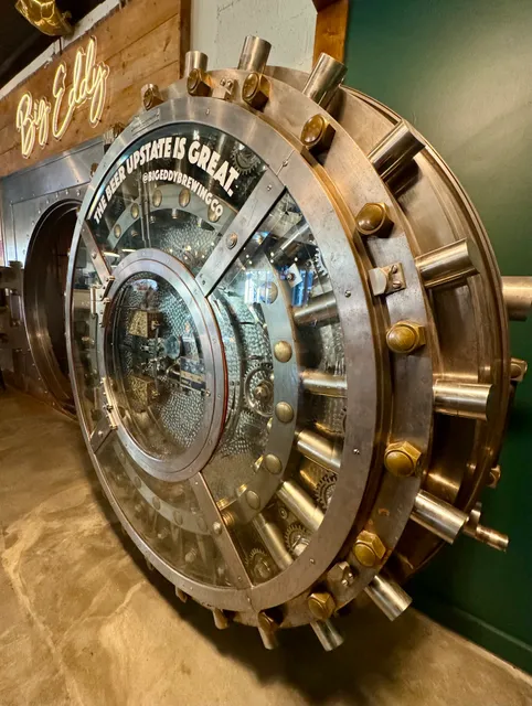 Big Eddy Brewing Co & Smokd NY