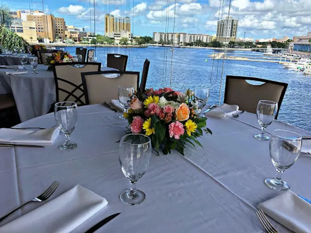 Jackson's Bistro, Bar & Sushi of Tampa