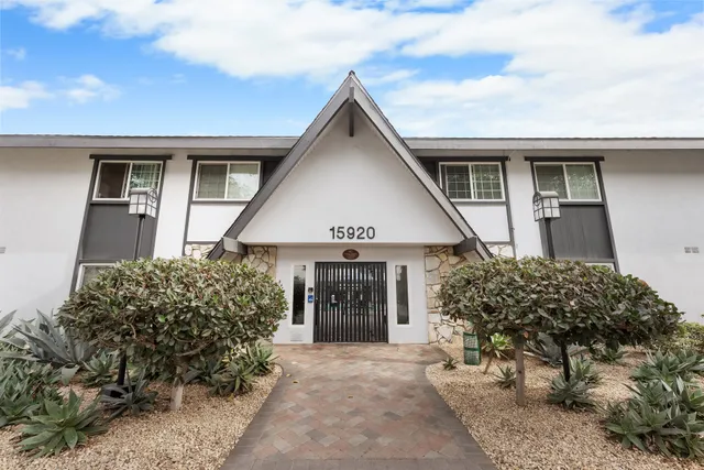 Four Seasons Apartment Homes