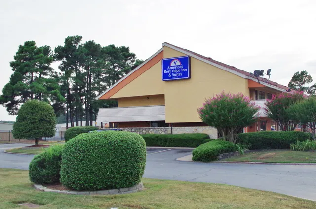 Americas Best Value Inn & Suites Little Rock at Scott Hamilton Dr