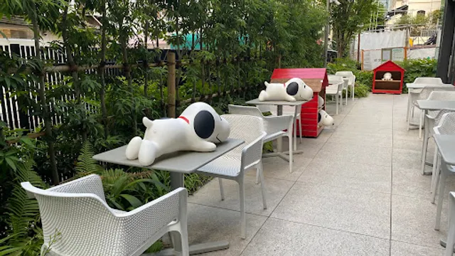 PEANUTS Cafe SUNNY SIDE kitchen