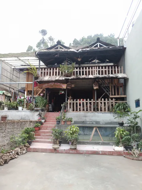 Homestay Sắc Vàng