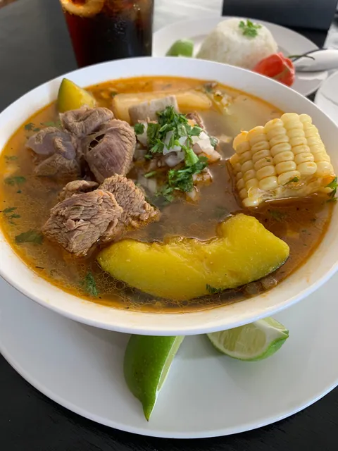 Colossal Cafe Restaurante