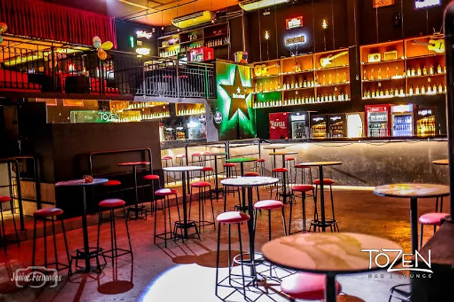 Tozen Bar & Lounge