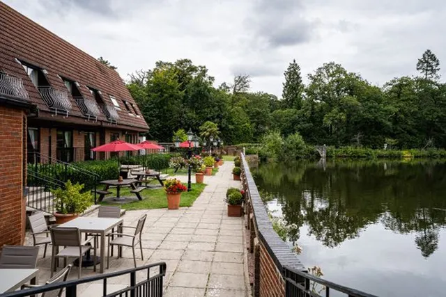 Lakeside International Hotel