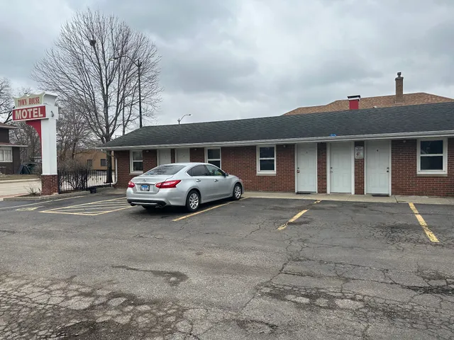 Town House Motel
