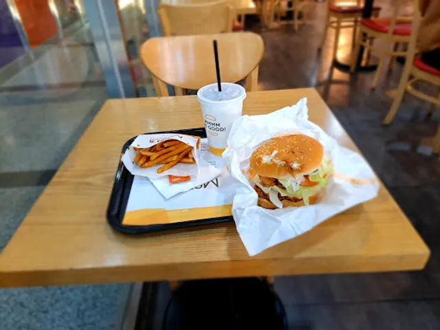 맘스터치 대구교대점