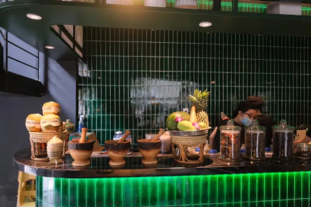 Som Tum Thai - Lê Thánh Tôn