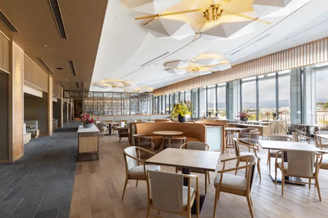 All day dining RAQOU