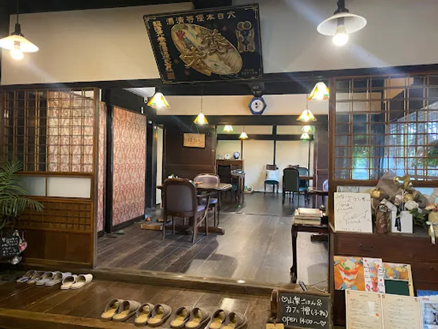 蔵元ごはん＆カフェ 酒蔵 櫂