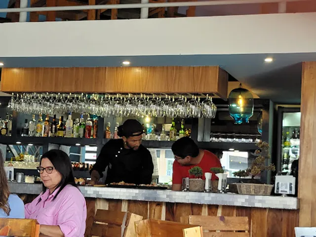 Zamashi barra urbana y sushi