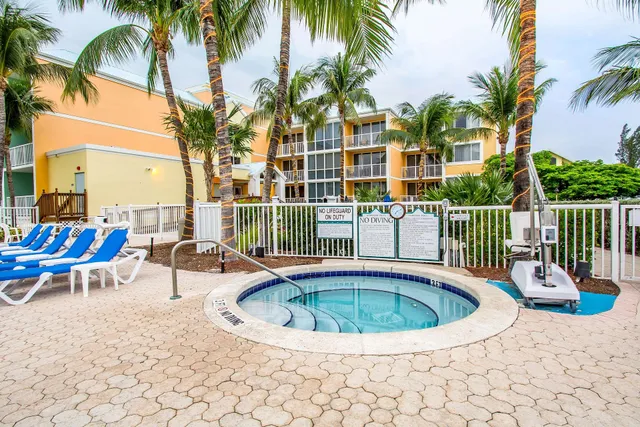 Bluegreen Vacations Hammocks At Marathon Resort