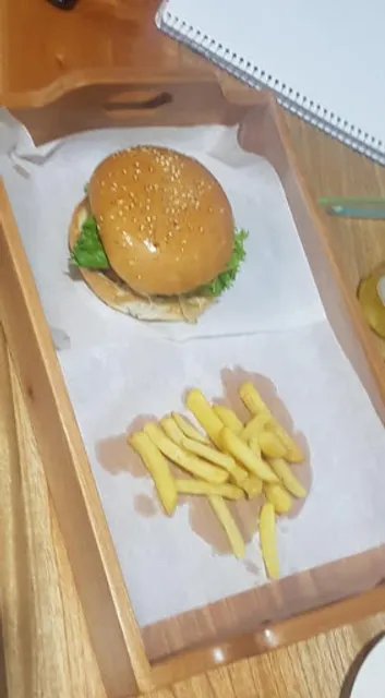 Loading Hamburguesas y Alitas