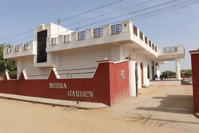 Hotel Meera & Marriage Palace Pilani