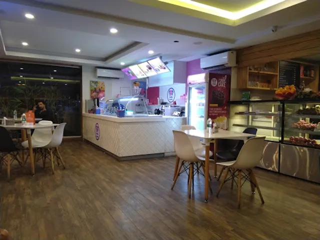 Streats byThe Pulp Factory