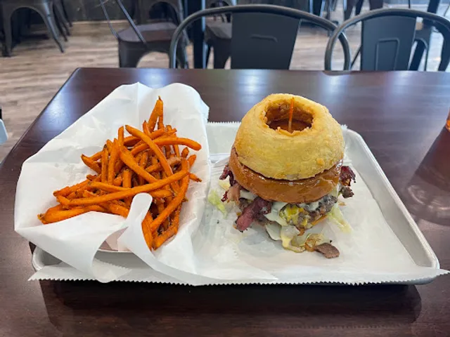 Pop Top Burgers & Gyros