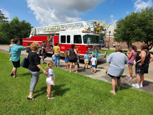 Calcasieu Parish Public Library: Westlake Branch