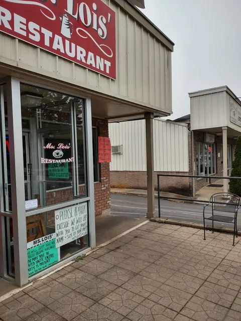 The Shops At Riverwalk