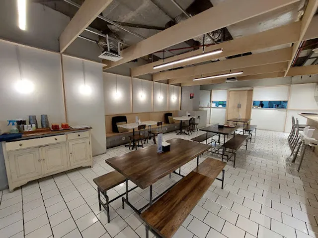 Giggle Box - Mall BEC