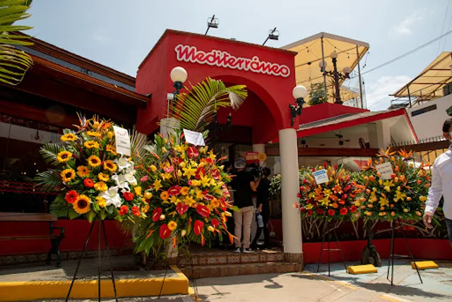 Mediterráneo Pérez Araníbar