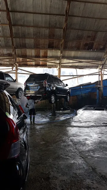 Rumah Makan Pondok Bambu