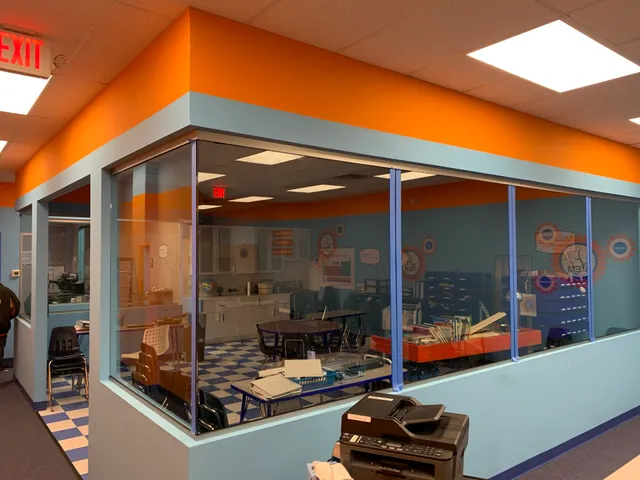 Atlas Glass & Mirror