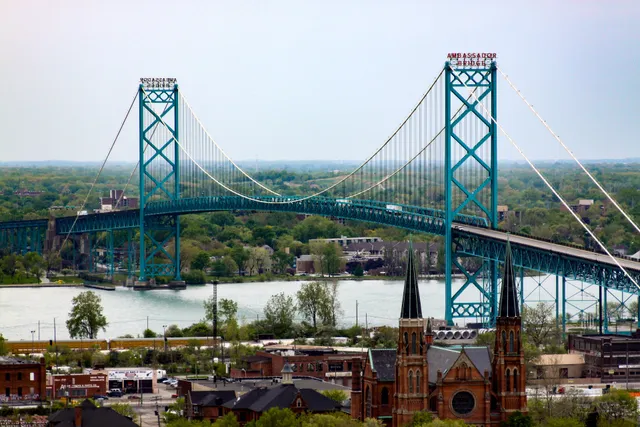 Ambassador Bridge