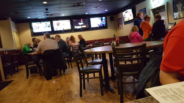 Sidelines Sports Eatery - Lambertville