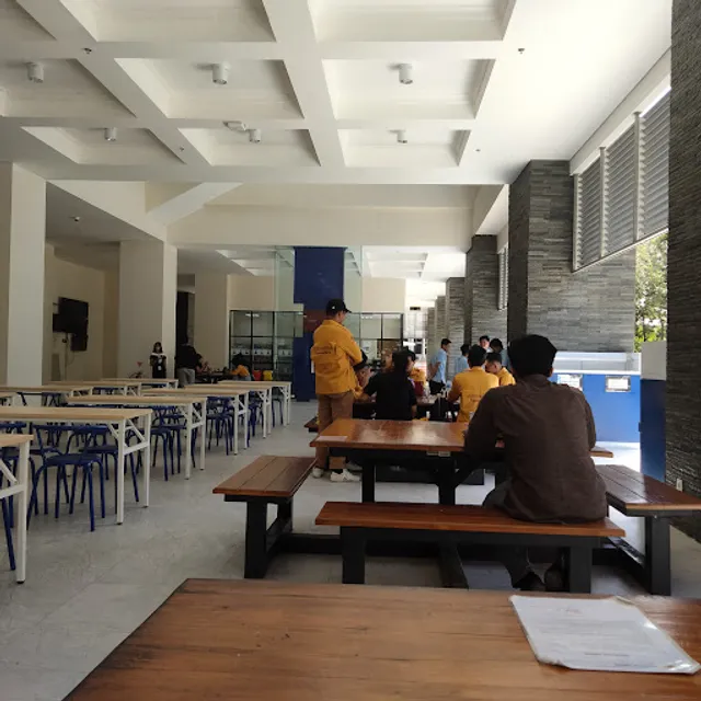 Food Court Plaza FT UGM