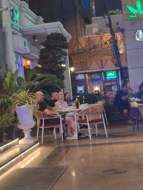 Chatori Queen's Kitchen Indian Restaurant in Pattaya Beach Road - Best Indian Restaurant in Pattaya