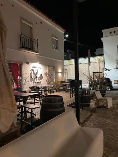 Ofélia Art & Cocktail Bar