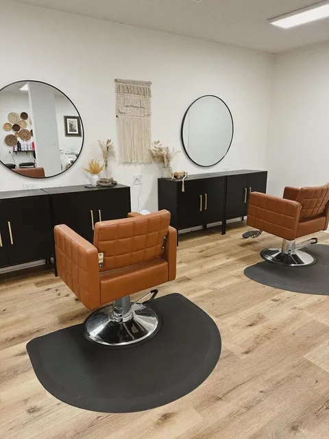 Shady Dale Chic Studio