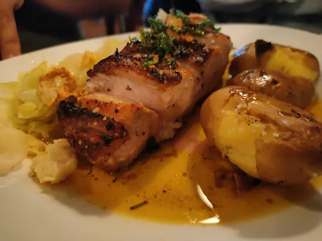 El Chuleton Steak & Wine