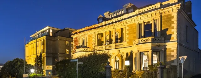 Lenna Of Hobart Hotel