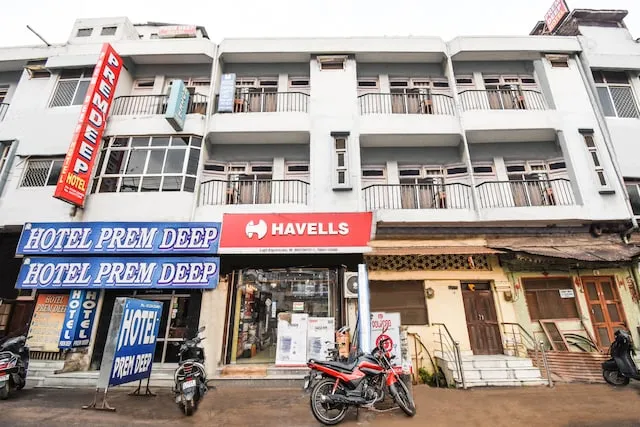 OYO 72143 Hotel Prem Deep