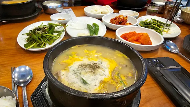 목촌돼지국밥 온천점