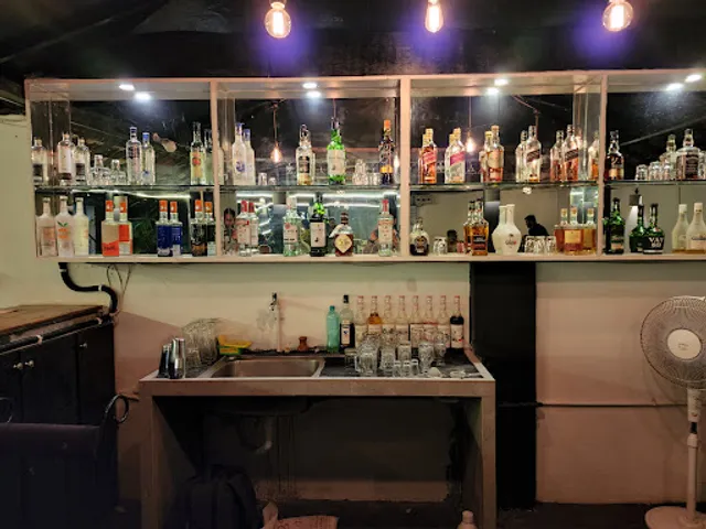 Backyard Restaurant and Bar