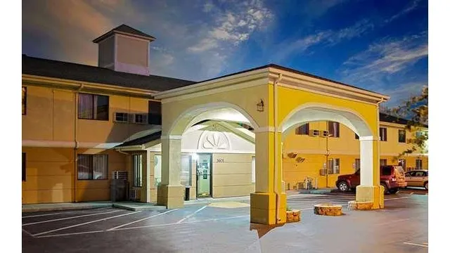 Super 8 by Wyndham Muncie/Ball St. College Area