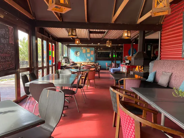 Mujo Bar & Restaurant