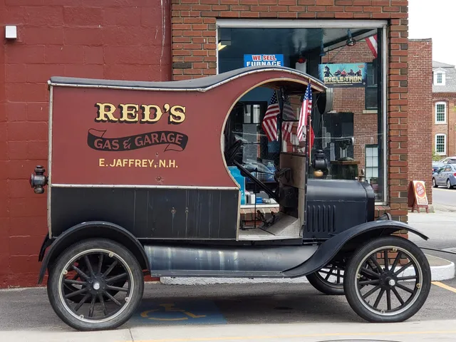 Red's Of Jaffrey LLC