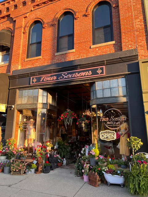 Four Seasons Flowers & Gifts