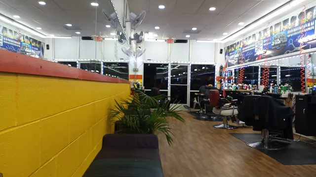 Chino Starss Barbershop. Dominican barbershop