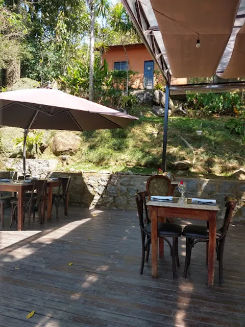 Restaurante Jardim Secreto - Penedo RJ