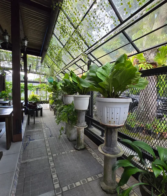 KOPYOR Café & Restaurant