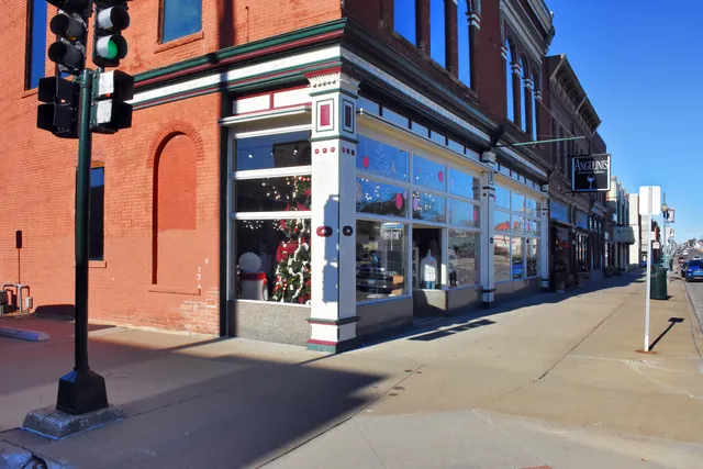 Tangles Hair Salon & Boutique