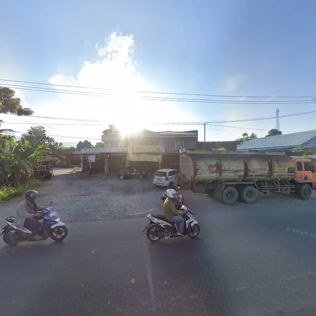 AYAM GEPUK PAK GEMBUS