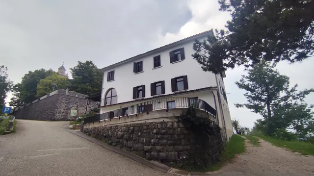 Prenočisča Sveta Gora