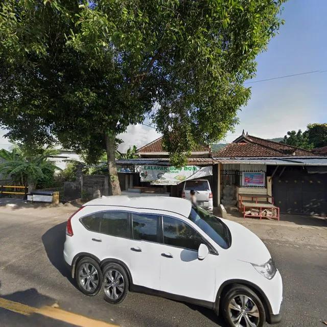 Warung Lalapan Bombom