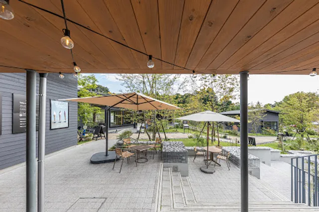 44APARTMENT ダブルフォーアパートメント 薬師池